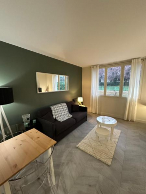 Studio Villennes sur seine cosy Paris Versailles